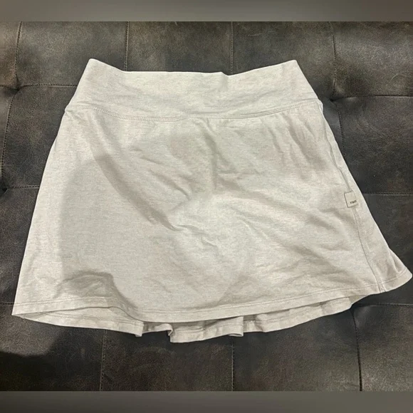Gray Vuori Women's Skort - Picture 2 of 4